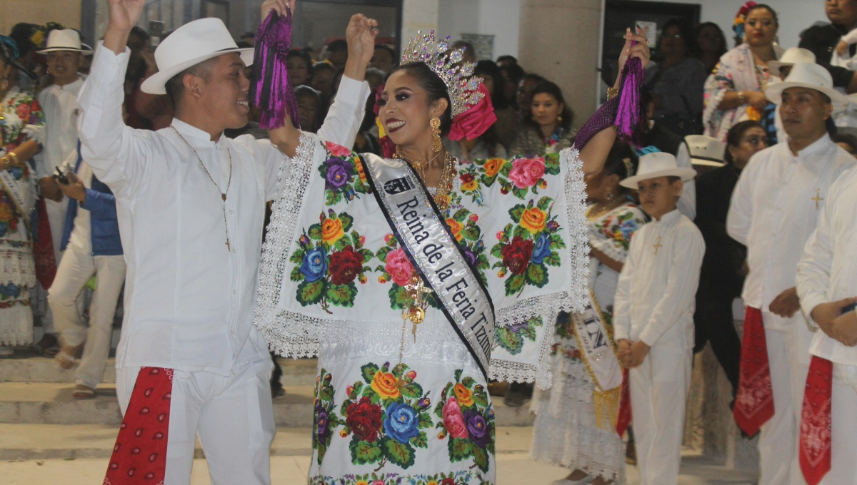 Tizimín: La Feria de Reyes marcó su inicio con la coronación de la Reina