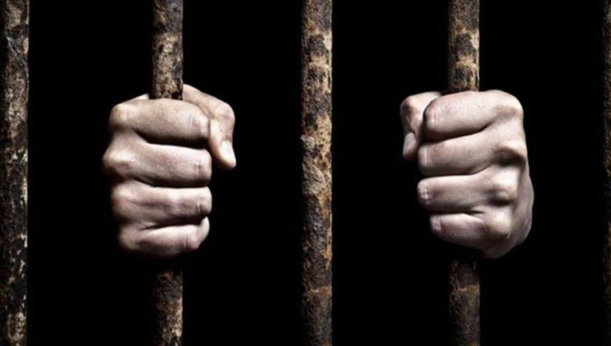 Hombre es encarcelado por violar a la hija de su pareja en Tizimín