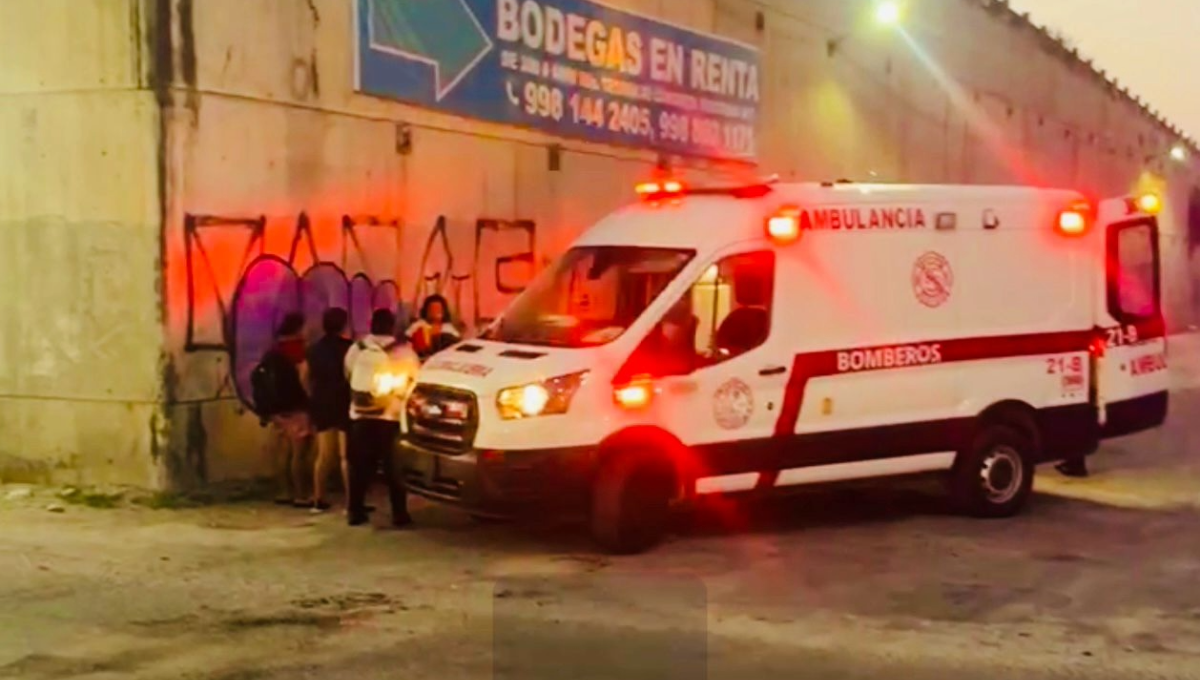 Mototaxi de Playa del Carmen provoca accidente a un policía