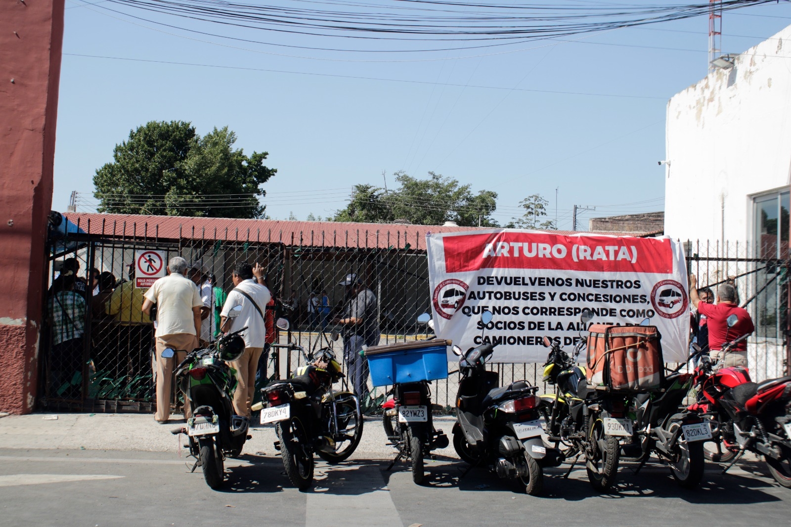 Camioneros de la Alianza esperan acuerdo tras la reunión con la Agencia de Transporte de Yucatán