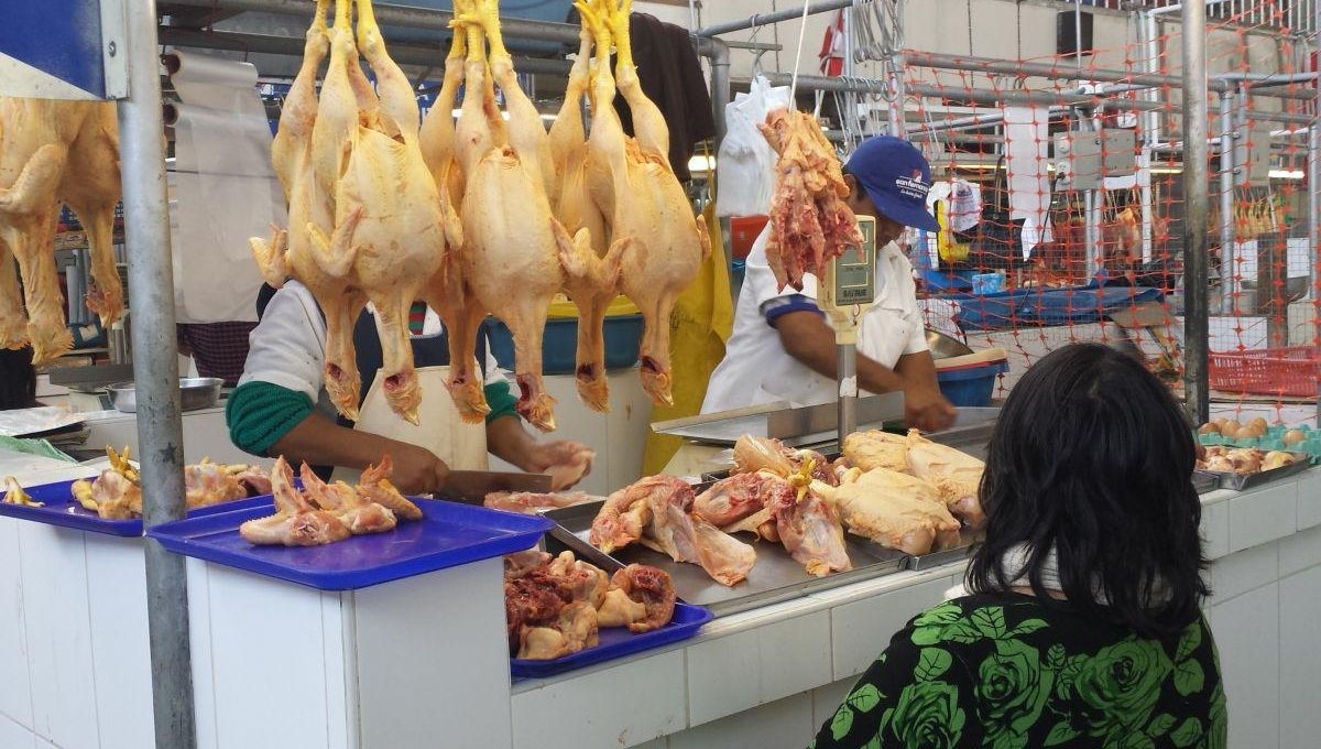 La Fiscalía del Estado de México aseguró 24 inmuebles y logró la detención de 4 presuntos extorsionadores de negocios relacionados con la venta de tortillas, pollo y huevo