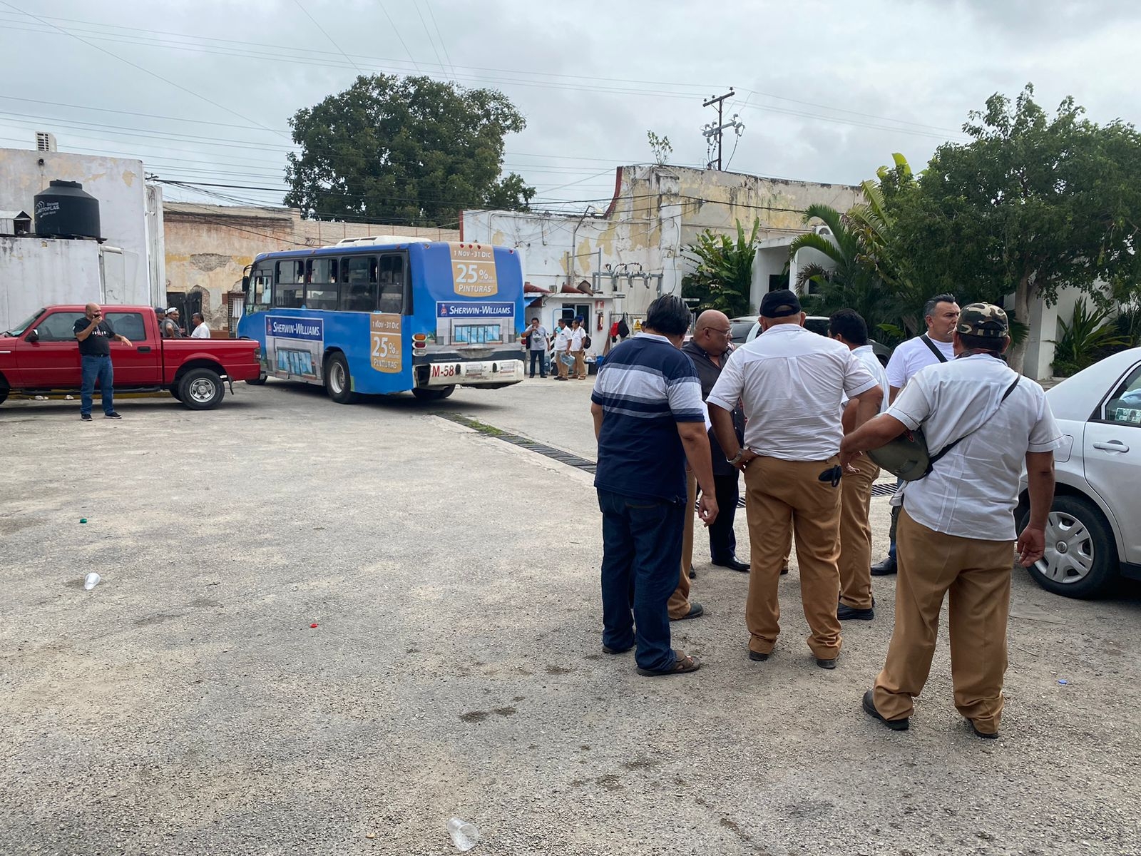 Camioneros de la Alianza de Yucatán entregan las unidades retenidas luego de más de dos horas