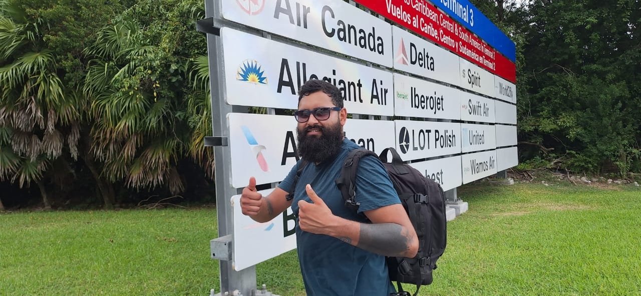 Turista caminó más de media hora rumbo al aeropuerto de Cancún tras perder su cartera