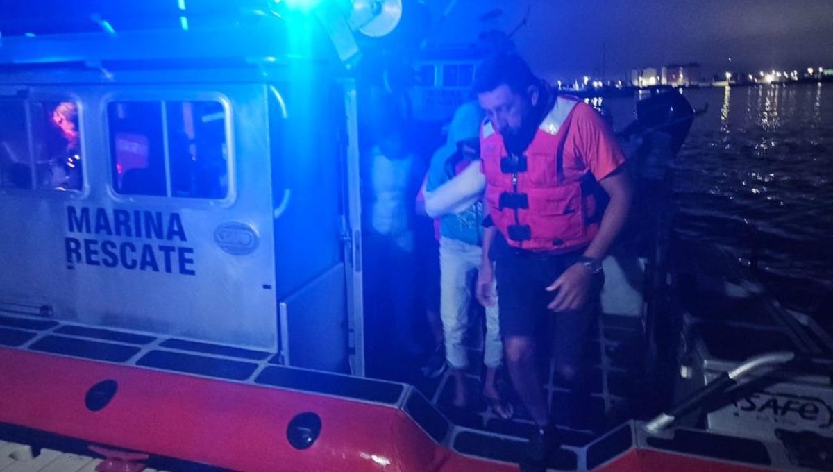 Elementos de la Marina salvaron la vida de un pescador en Progreso