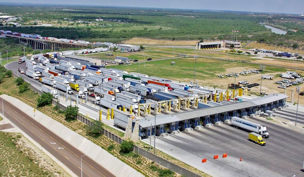 Reanudan operaciones cuatro cruces fronterizos en Texas, California y Arizona