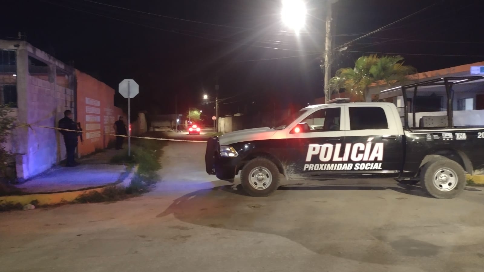Ejecutan a balazos a una pareja en un fraccionamiento de Felipe Carrillo Puerto