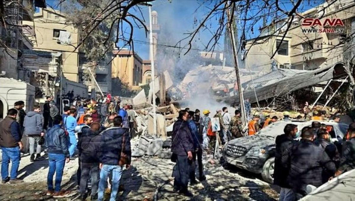 Un ataque contra un edificio en el barrio de Mezze, en el oeste de Damasco fue atribuido a Israel