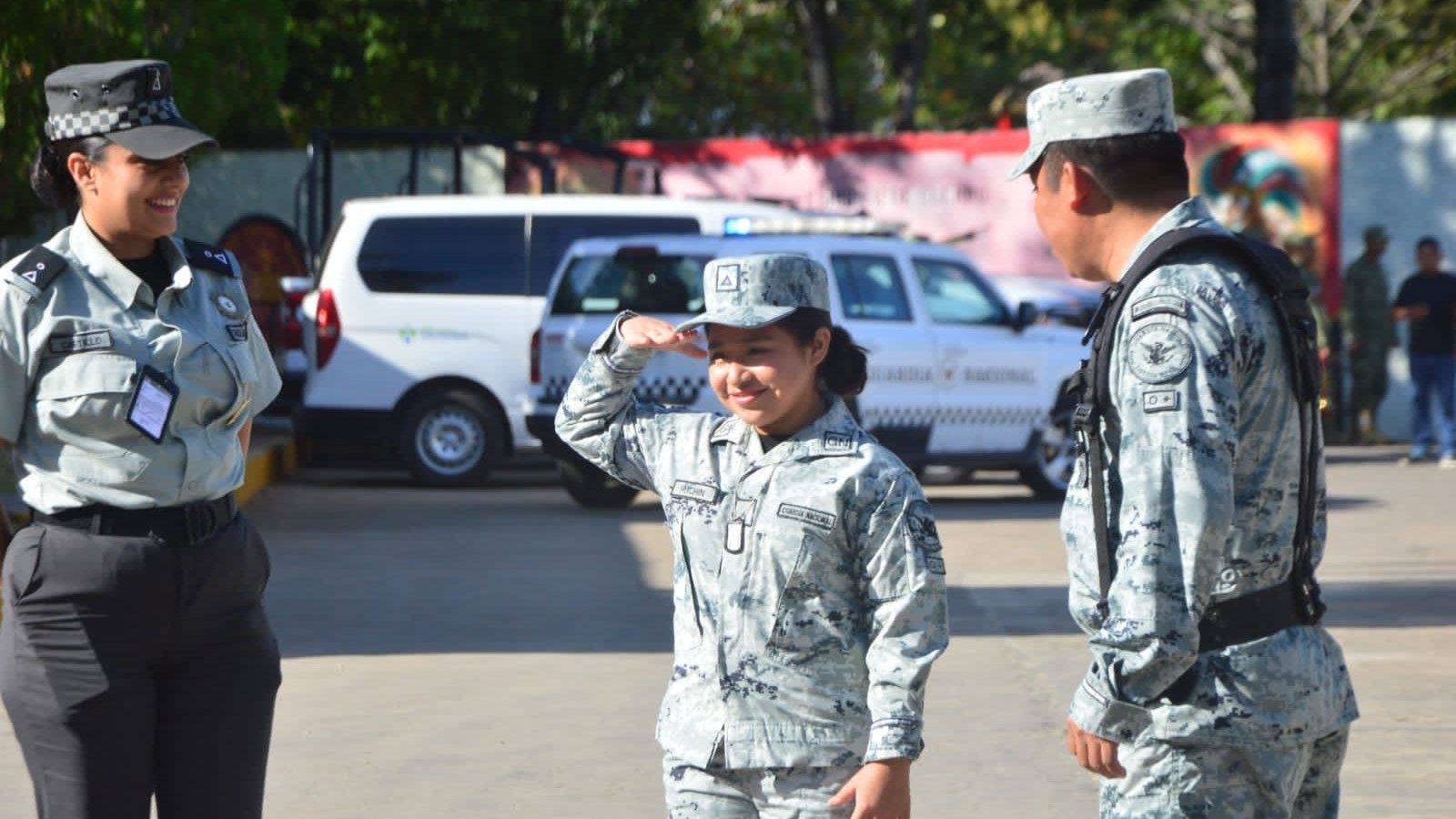 En Campeche, la Guardia Nacional distingue a joven como Guardia Honorario