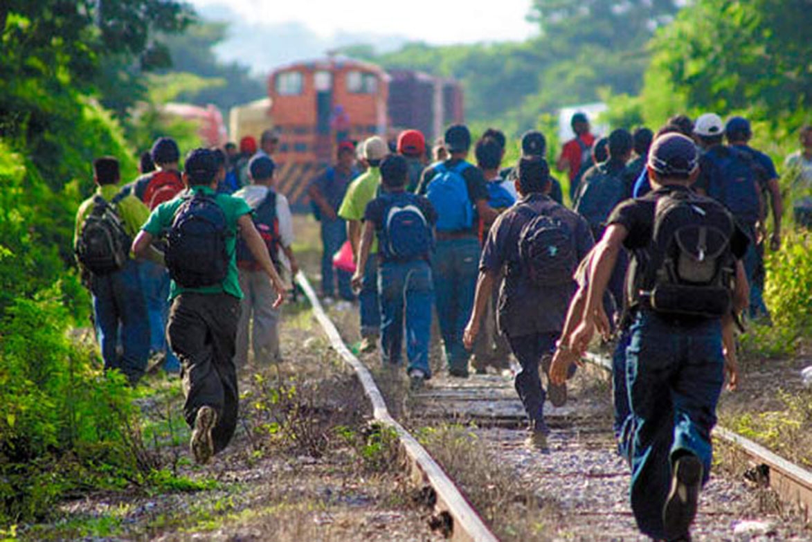 Departamento de Estado de EU sostiene reunión con México para hablar sobre la migración