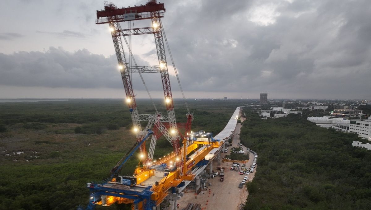 ¿Cuántos empleos ha brindado la construcción del puente vehicular Nichupté en Cancún?