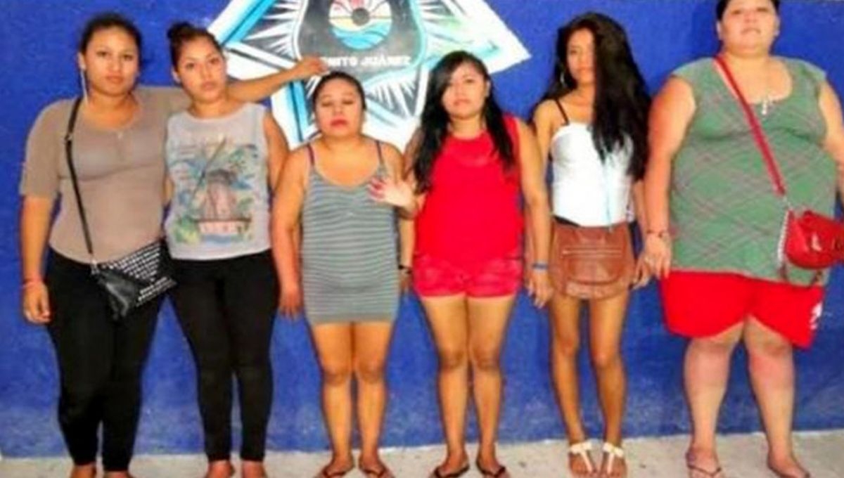 En 2014 la Policía de Cancún detuvo a un grupo de mujeres conocidas como "Las Coquetas", quienes se dedicaban a asaltar a hombres en la zona turística