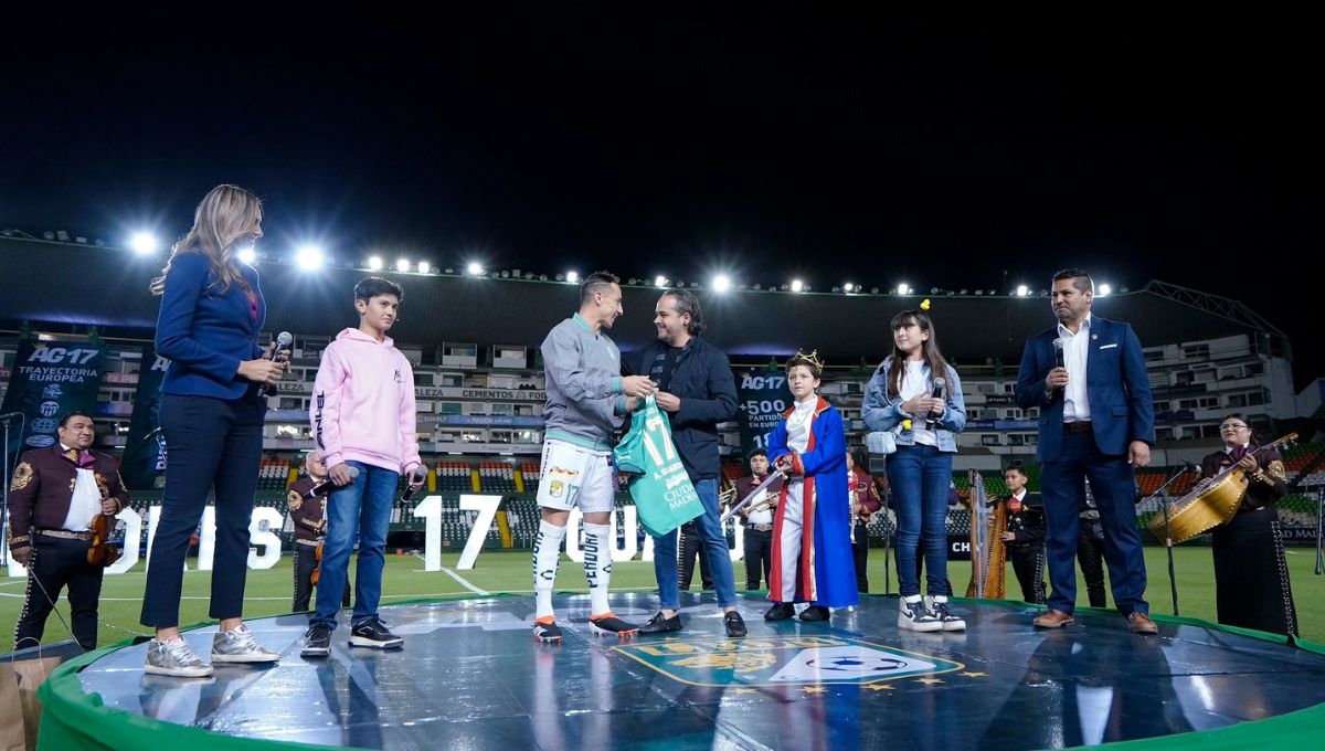 Andrés Guardado fue presentado con León; este será su dorsal y la fecha en que debutaría