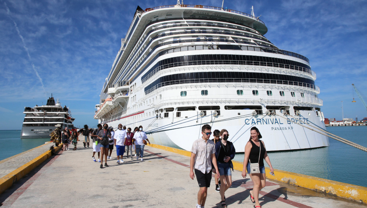 En el tema turístico, los cruceros que arriban ahora cuentan con capacidad para 2 mil 500 viajeros