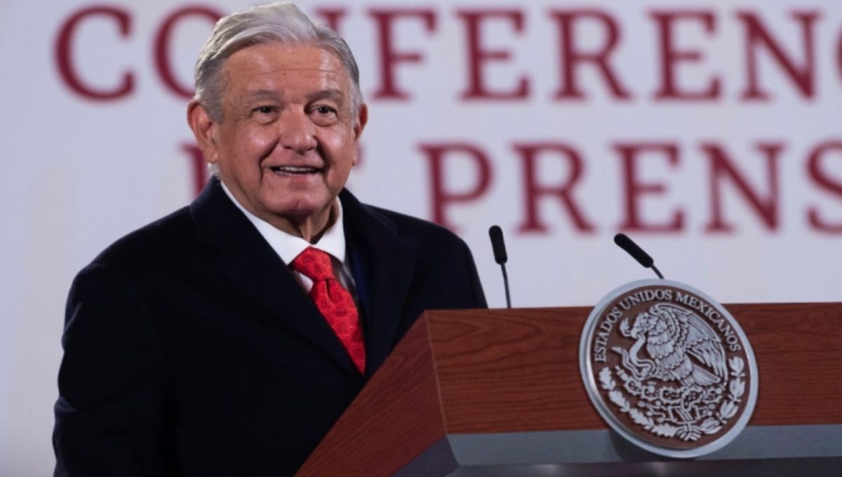 Presidente López Obrador critica que oposición no presente propuestas y a todo se opongan