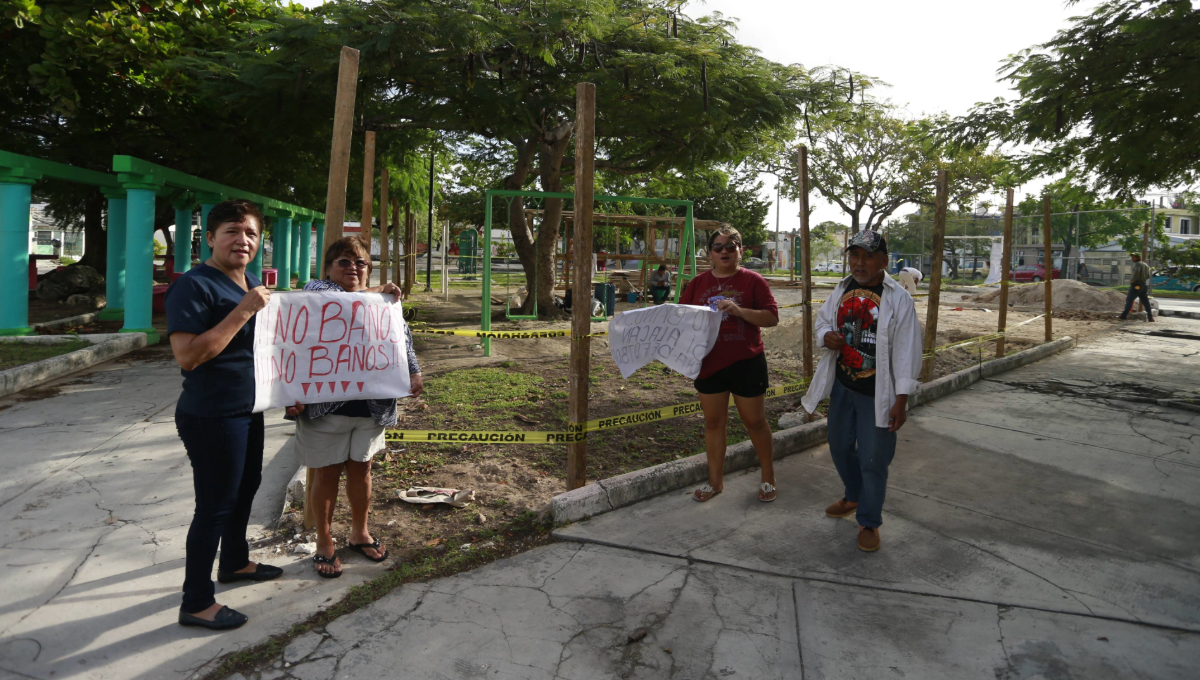 Vecinos de Cancún protestan en contra de una obra en la Región 93