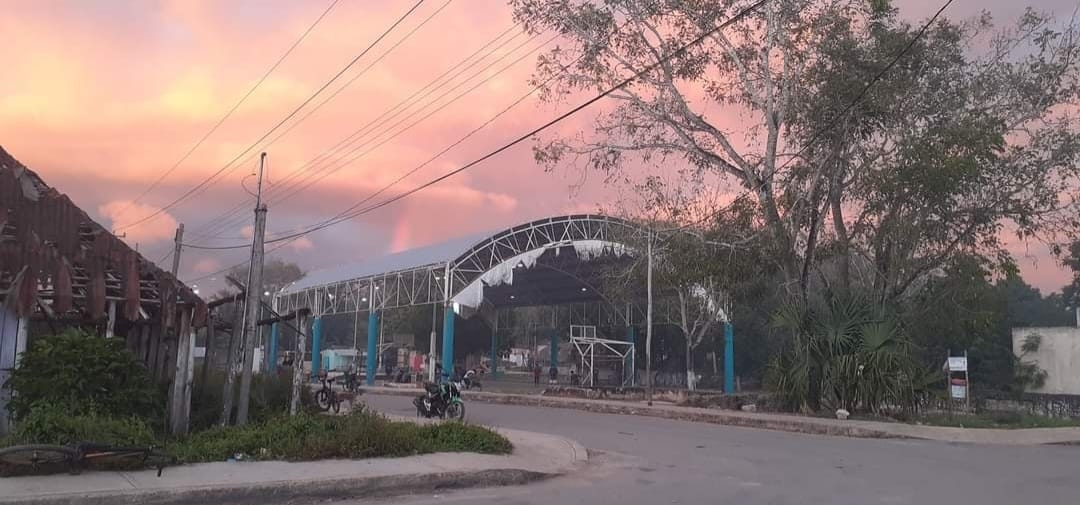 CFE deja a la comunidad Zona de los Chunes en Felipe Carrillo Puerto tres días sin luz