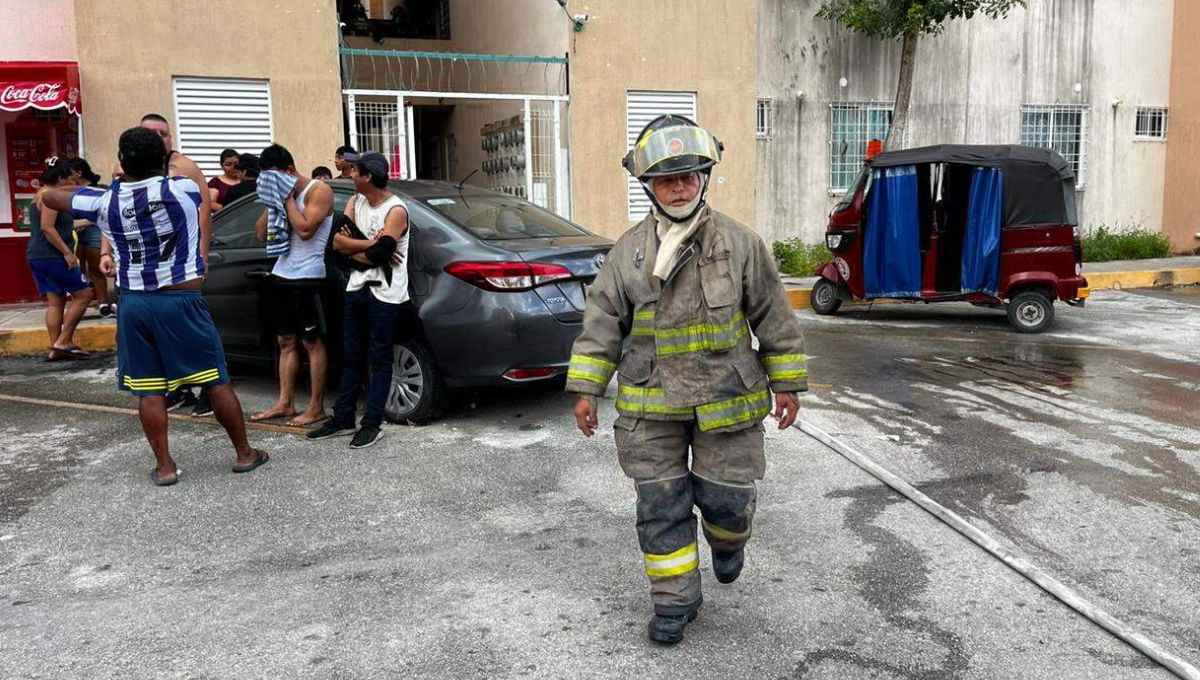 Salvan a dos niños de morir quemados en Cancún