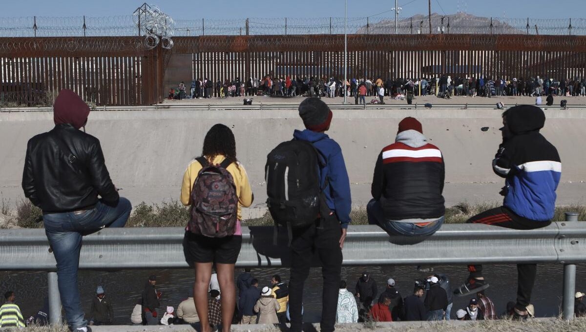 Intención de Joe Biden para cerrar la frontera con México es una postura “demagógica”: AMLO