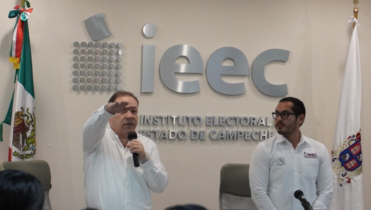 Juan Carlos Mena Zapata toma protesta como presidente provisional del IEEC
