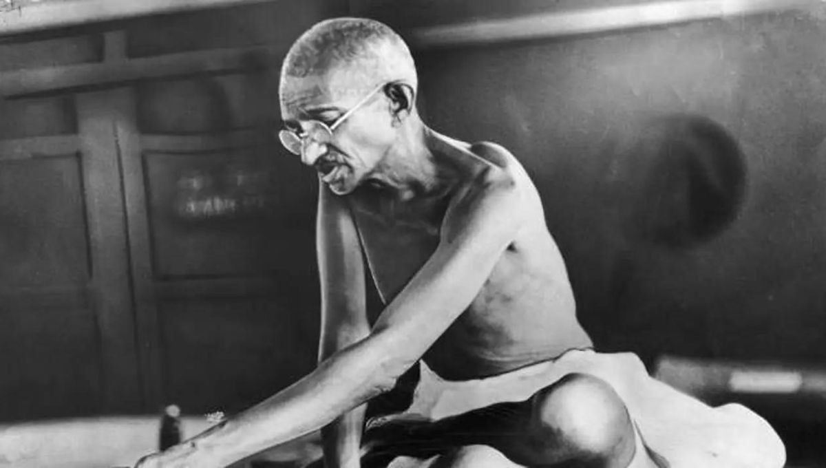Mahatma Gandhi, el pacifista a quien alcanzó la violencia