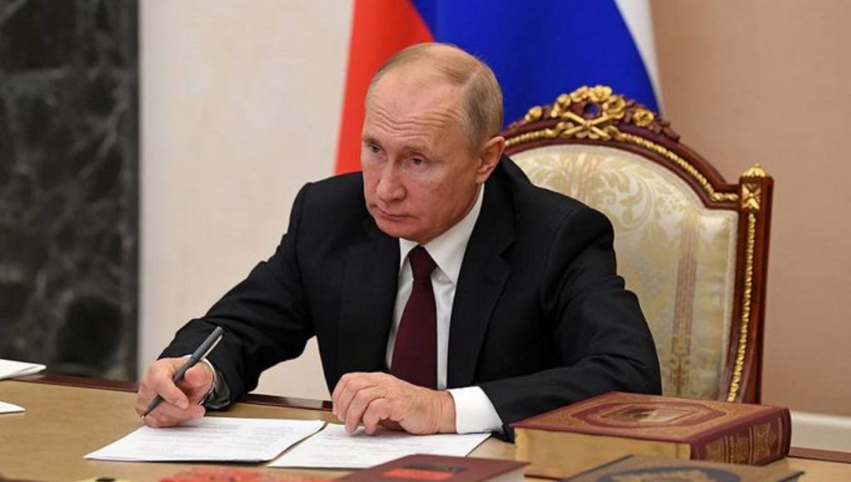 El Presidente ruso, Vladimir Putin, firmó un decreto para darle la ciudadanía rusa a extranjeros que se alisten en el Ejército