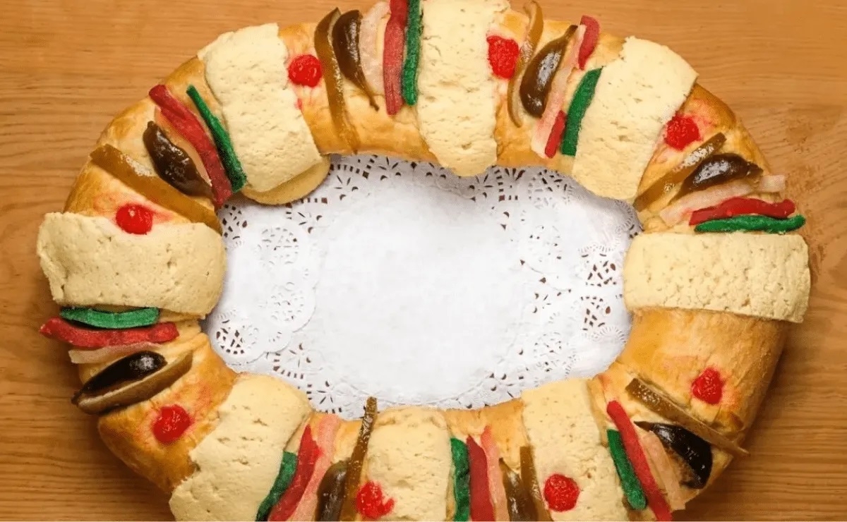 Cambian receta de Rosca de Reyes para hacerla de tamal