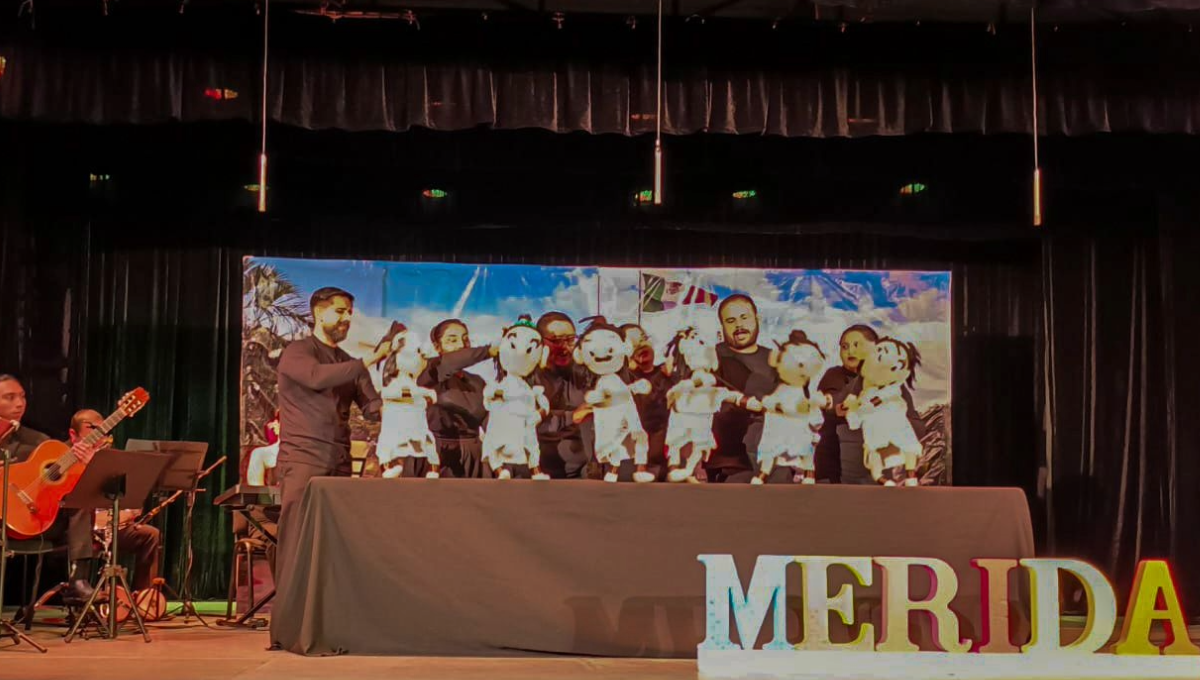 'Coro de los Aluxes' se presenta con éxito en el marco del aniversario de Mérida