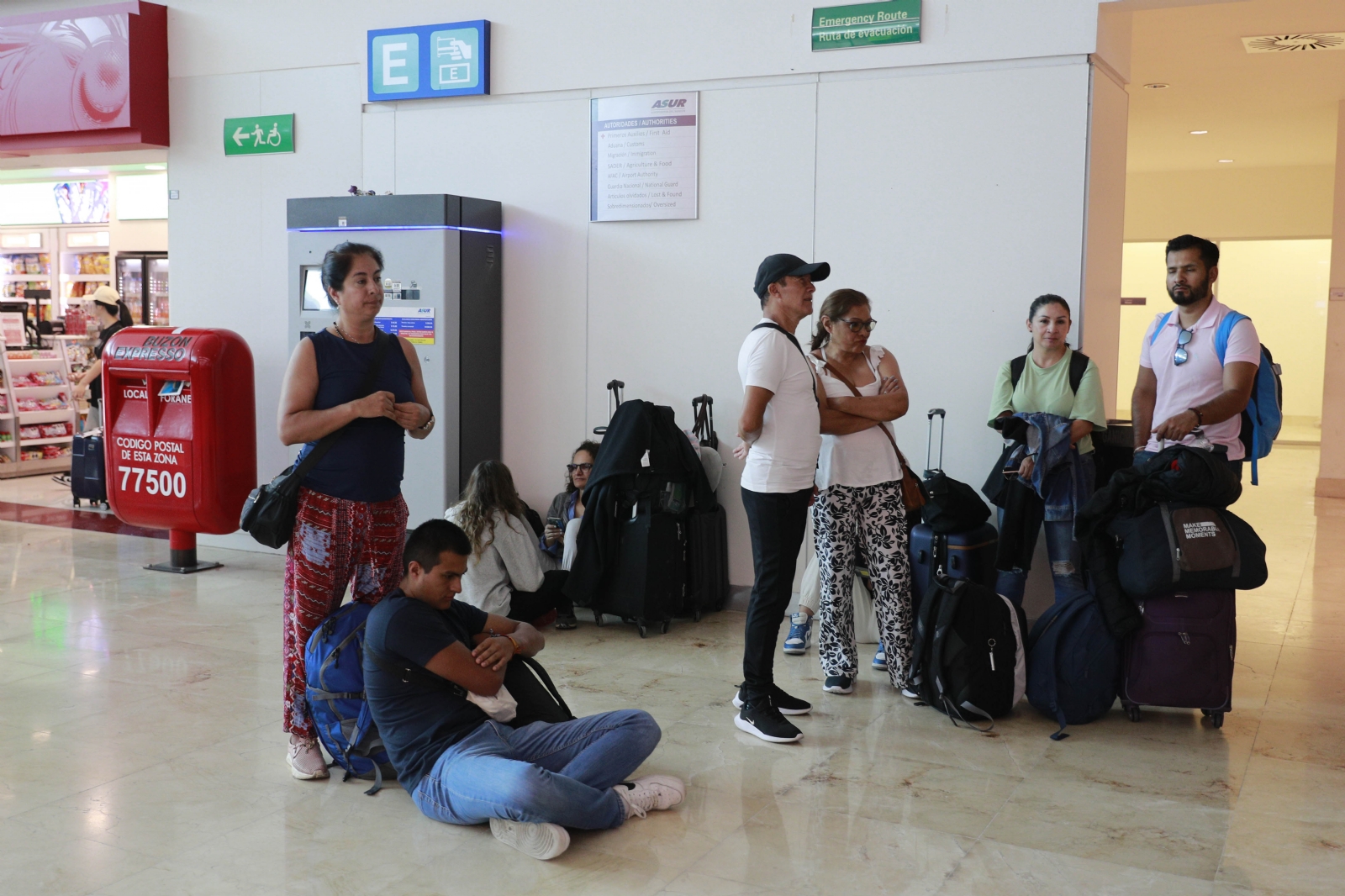 Aeropuerto de Cancún, entre el caos por cancelaciones 'masivas' en vuelos de Aeroméxico
