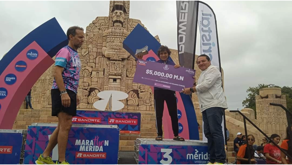 Atleta de Progreso termina su maratón número 58 con una medalla de bronce en Mérida