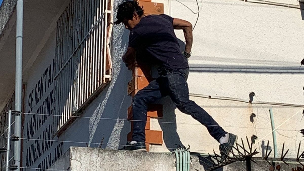 Identifican a ladrón que brincaba por los techos en Campeche