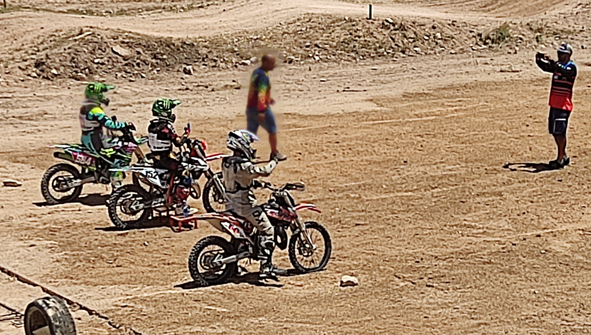 Inauguran torneo de motocross en Playa del Carmen