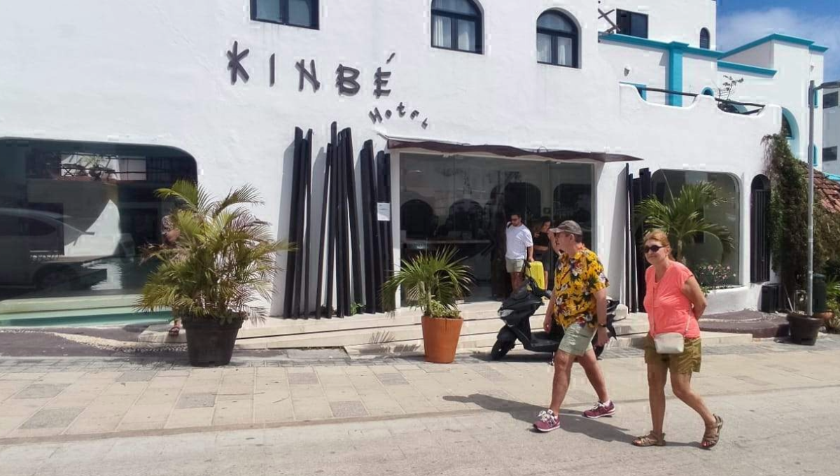 Carnaval de Playa del Carmen beneficia a pequeños hoteles