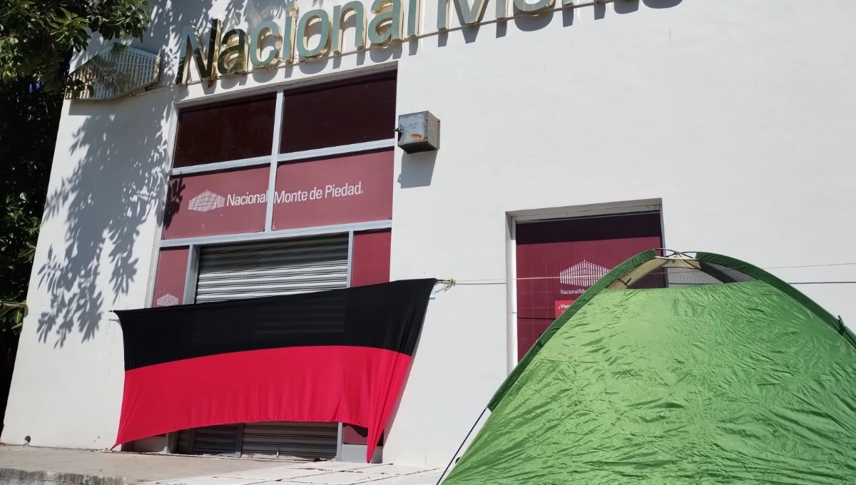 Estalla huelga de trabajadores de Monte de Piedad en Campeche