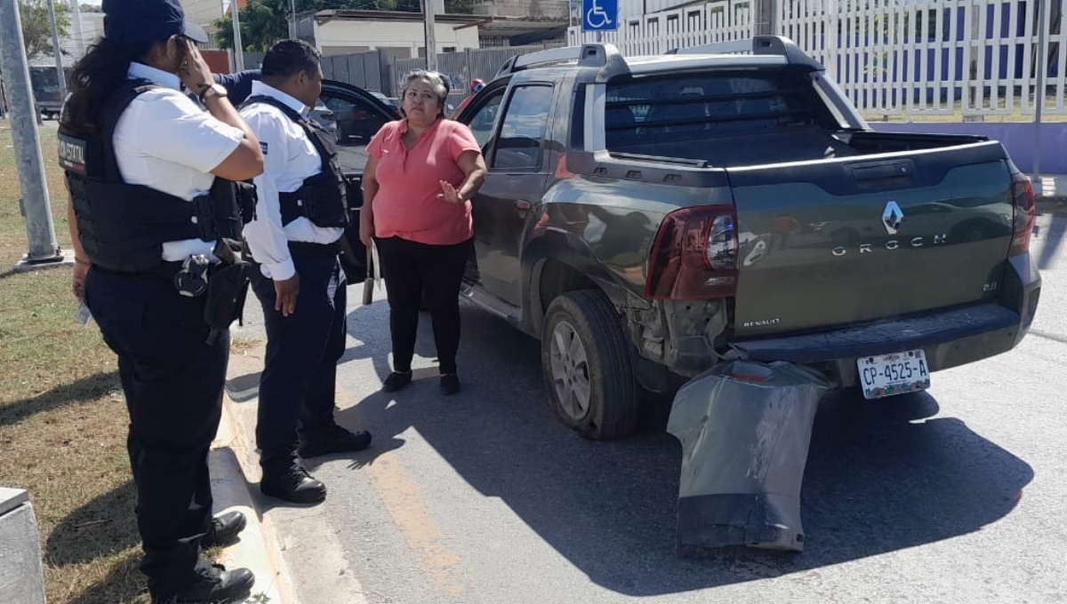 Mujer sufre crisis nerviosa tras provocar accidente en Campeche