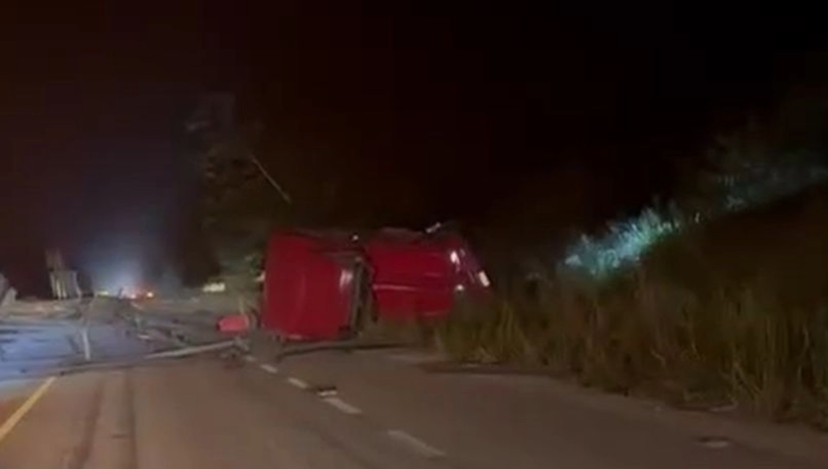 Aparatoso accidente en el tramo Chetumal-Escárcega deja a una persona muerta