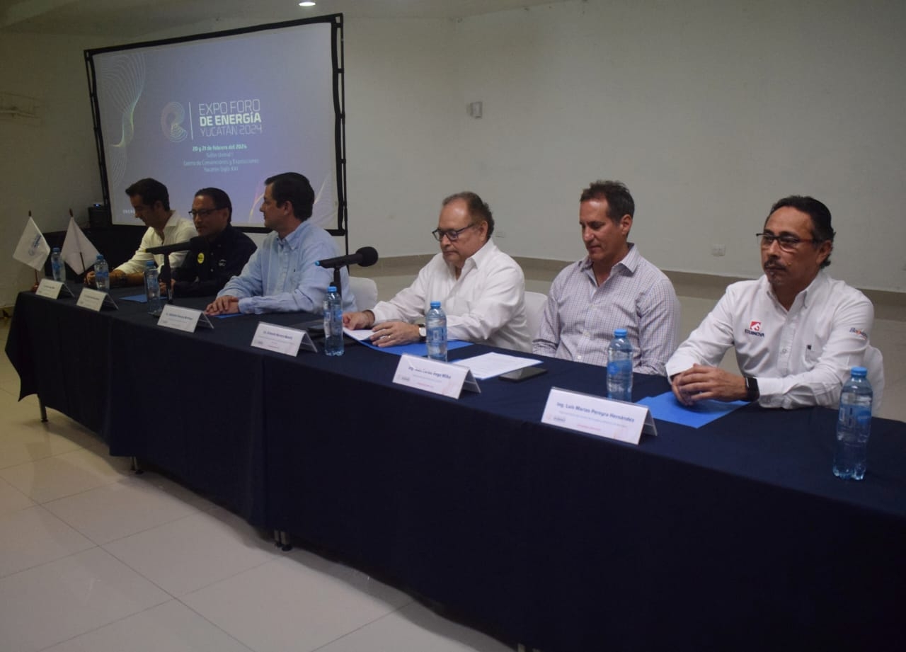 Canacintra presenta exposición sobre energías renovables en Mérida