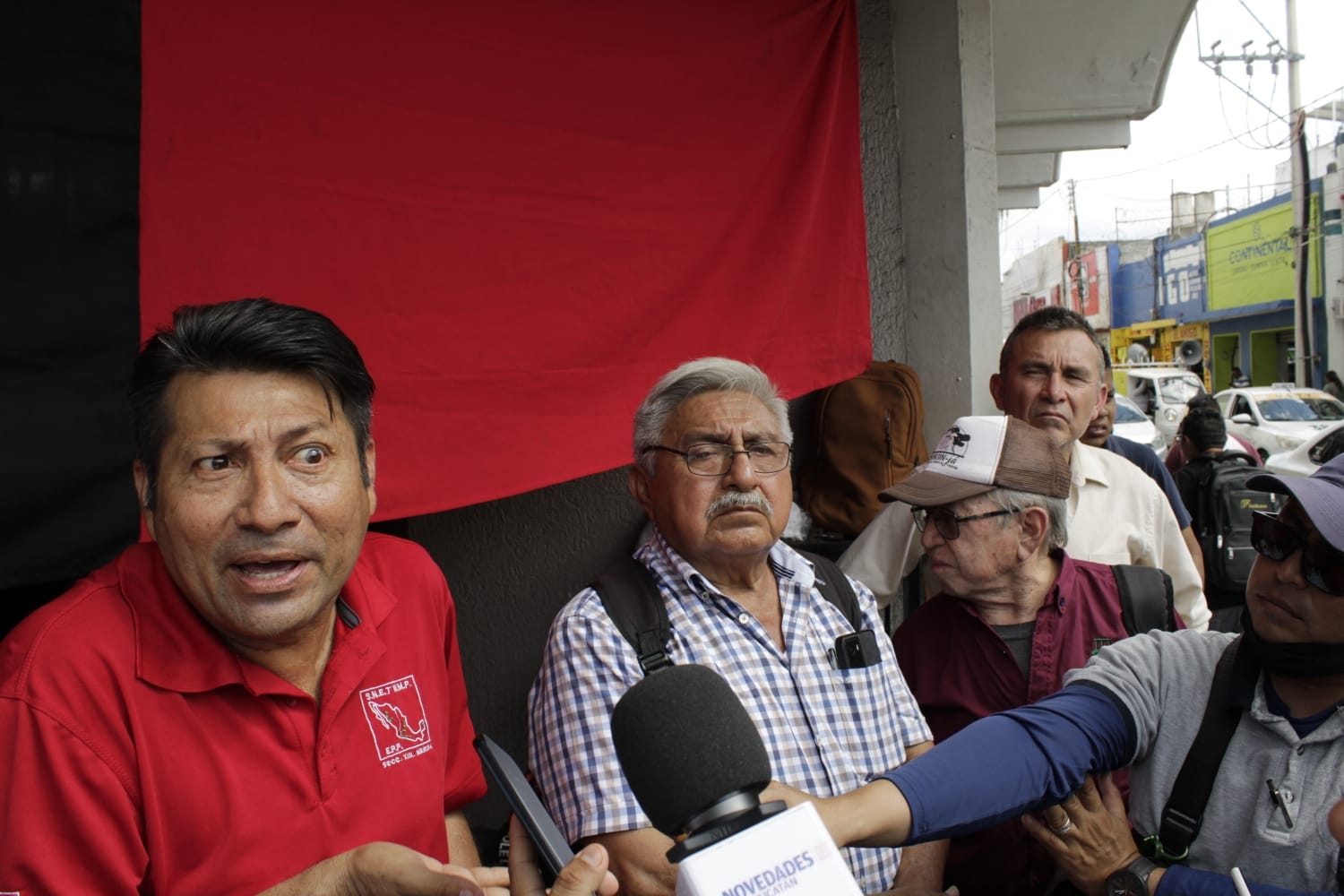 Los empleados del Nacional Monte de Piedad en Mérida suman 24 horas de paro