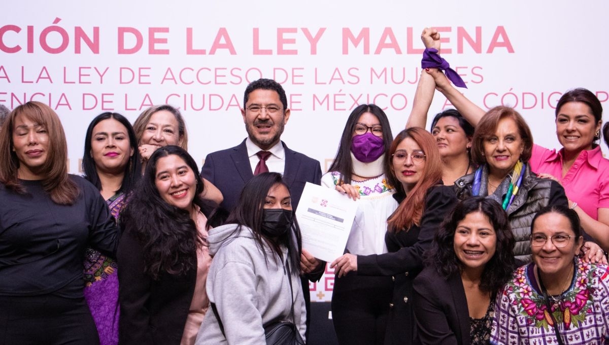 Martí Batres encabezó la publicación de la Ley Malena en CDMX