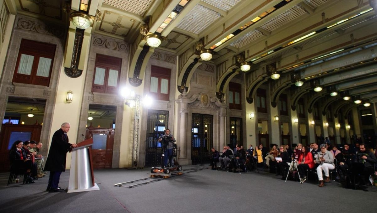 El presidente López Obrador reclamó sobre la cobertura informativa que realizaron medios de comunicación en la “Marcha por nuestra democracia” del pasado domingo