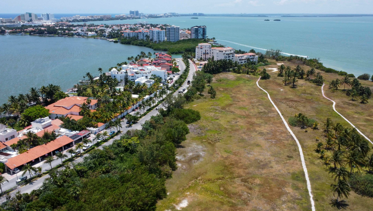 La zona hotelera de Cancún es una bomba de tiempo, que ya no soporta más habitaciones