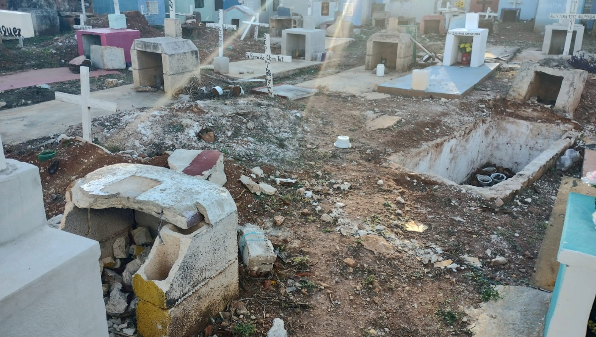 Cementerio de Muxupip, un lugar 'muerto' para la administración de la Alcaldesa