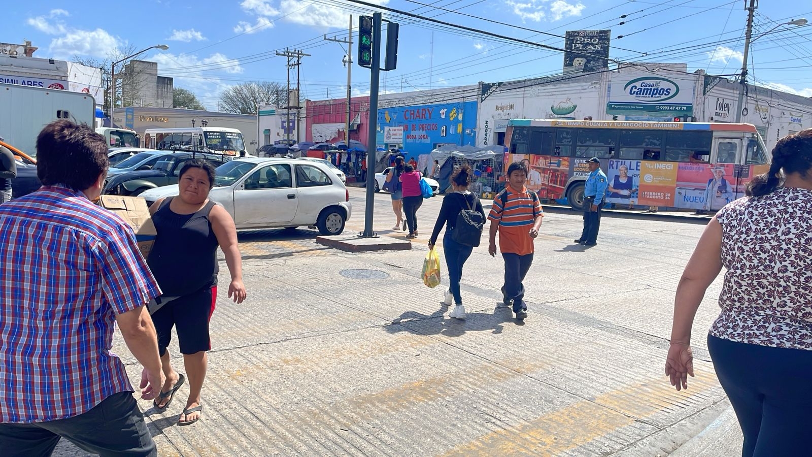 Se registra gran movilización de personas en el Centro de Mérida