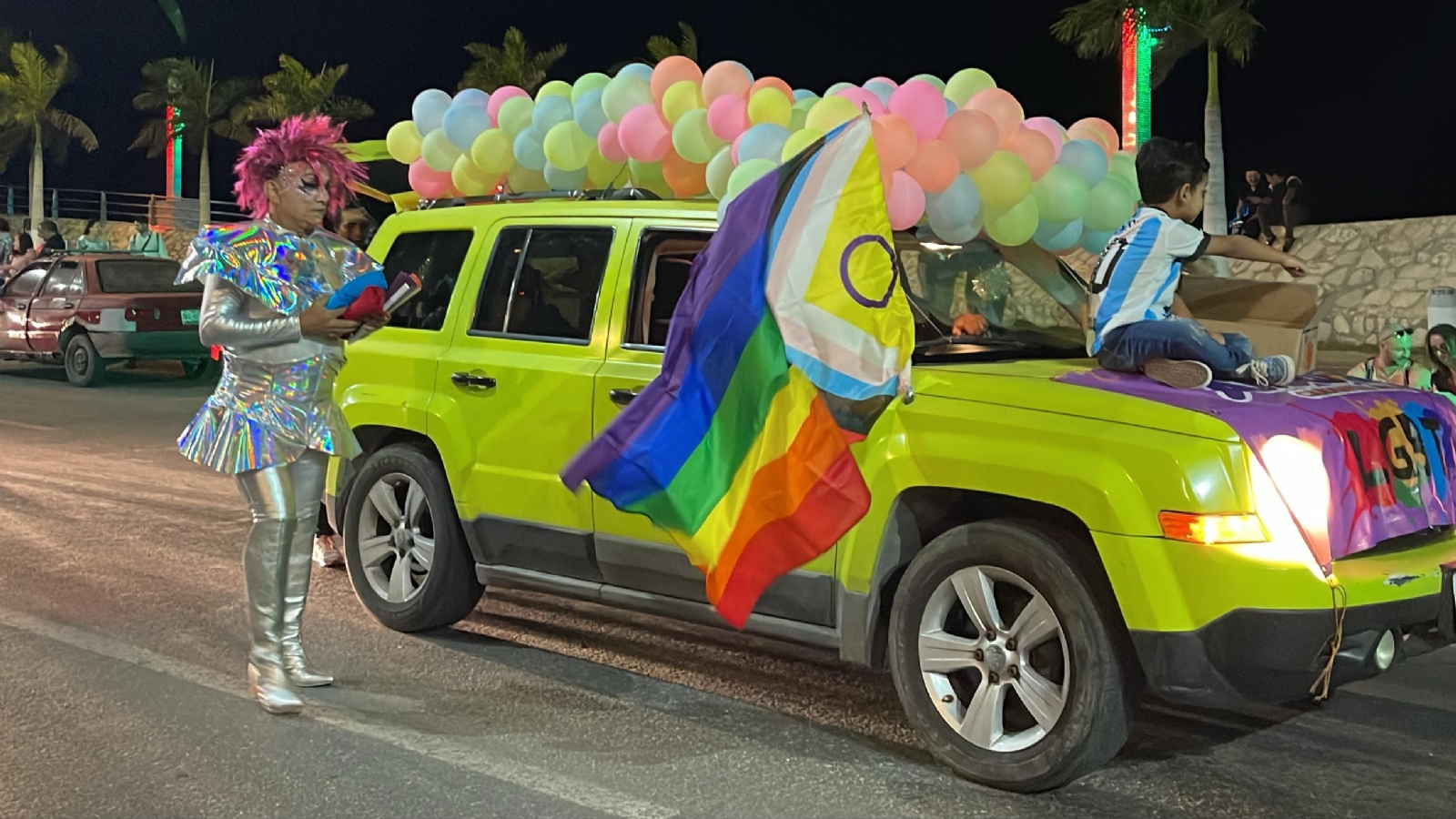 Carnaval de Campeche 2024: Rey LGBTIQ+ desata polémica por supuesta reventa de boletos