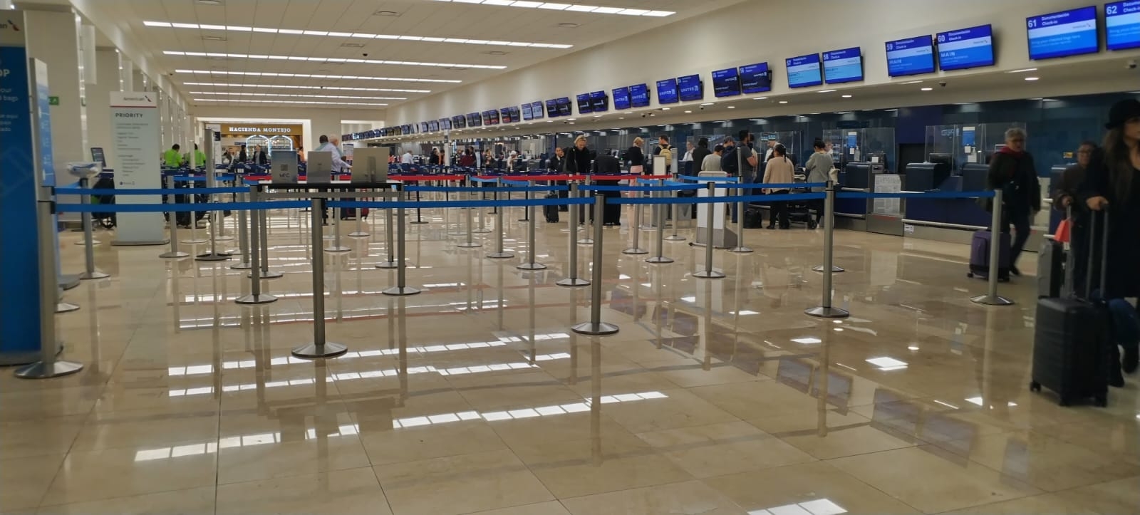 Aeropuerto de Mérida inicia el fin de semana sin vuelos retrasados