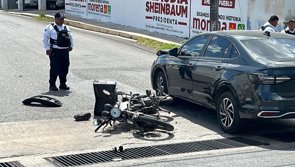 Automovilista manda al hospital a un motociclista en Campeche