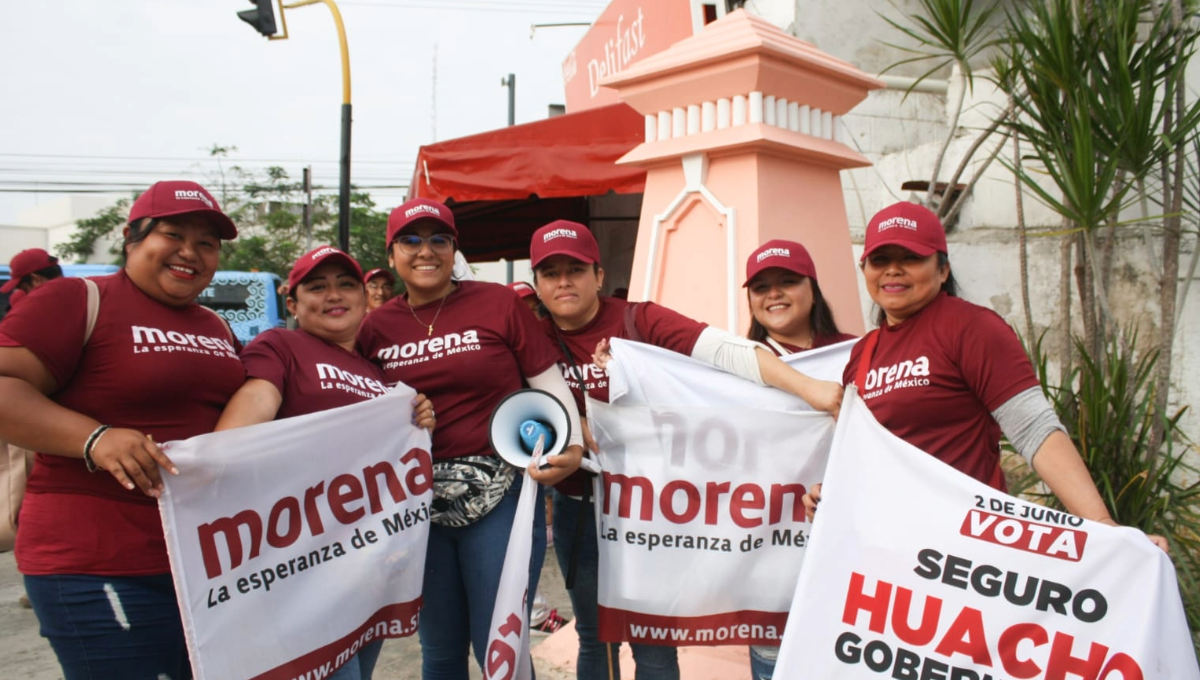 Joaquín Díaz Mena encabeza su primer volanteo como candidato  a Gobernador de Yucatán: EN VIVO