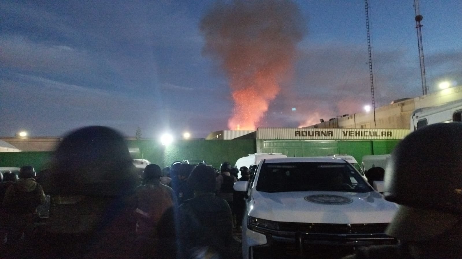Se registra fuerte incendio dentro del penal de San Luis Potosí