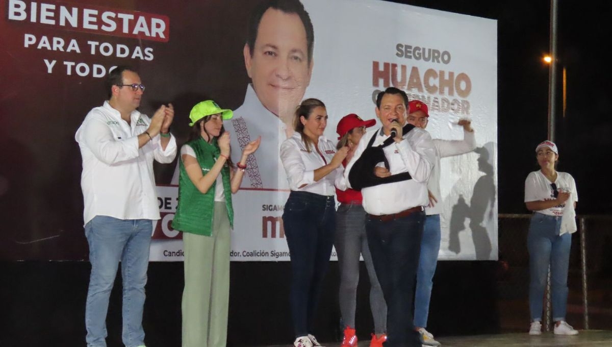 Joaquín Díaz Mena continúa sus recorridos de campaña en Mérida