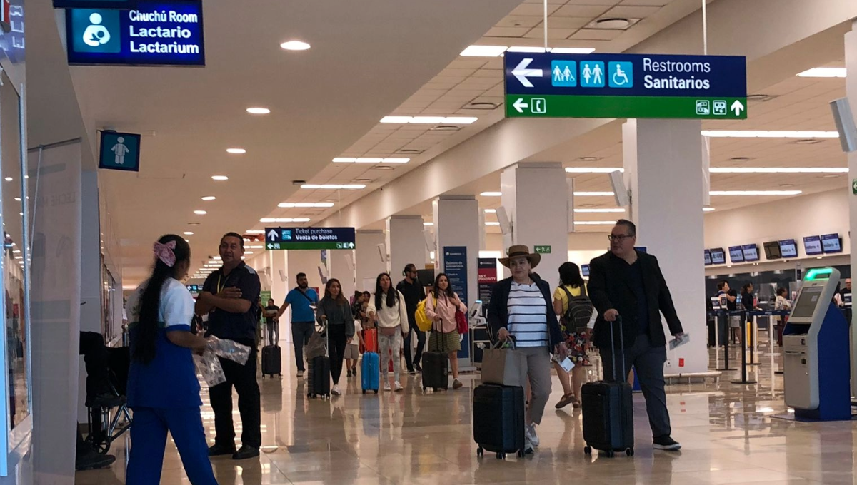VivaAerobus atrasa su vuelo 1100 CDMX-Mérida por más de una hora