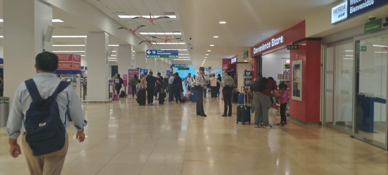 Aeropuerto de Mérida opera sin contratiempos en este lunes de 'puente'